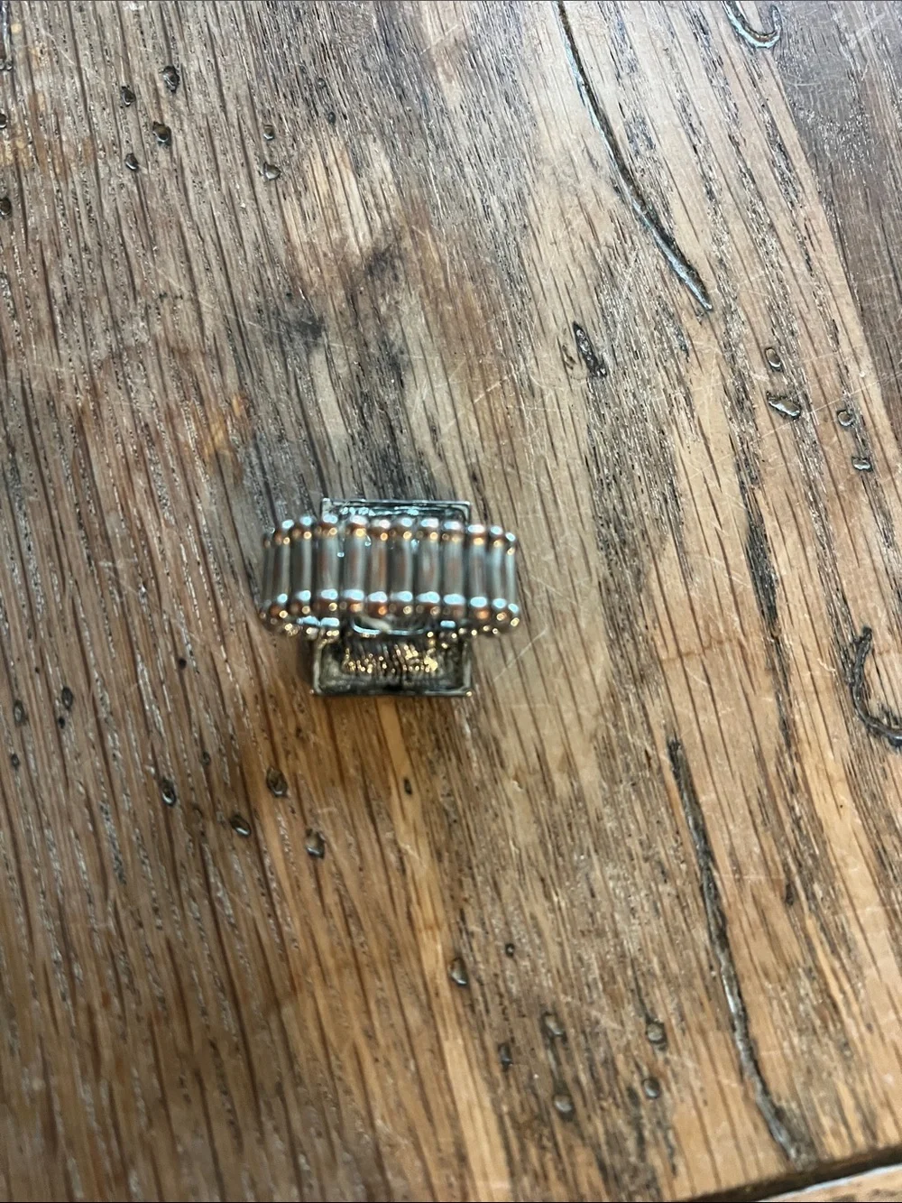 Silver Stretch Band Ring with Purple vVintage Square Face